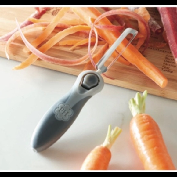 Princess House Specialty Serrated Peeler